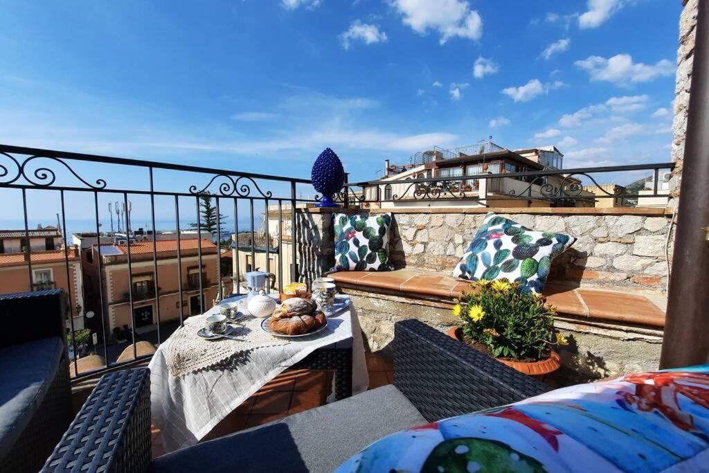 Апартаменты Casa Carla Al Duomo Таормина Экстерьер фото