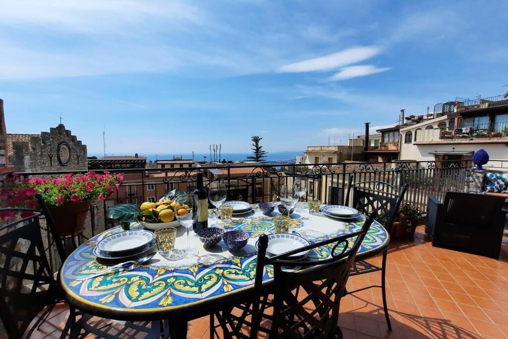 Апартаменты Casa Carla Al Duomo Таормина Экстерьер фото